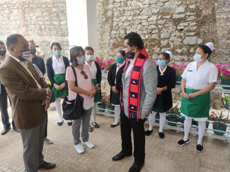 NITI Aayog CEO Amitabh Kant interacts with health workers during his visit to the District Hospital Kiphire on April 7. (Photo Courtesy: Twitter/@amitabhk87)